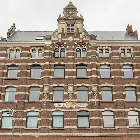 Riverview In Historical Heart Of Amberes