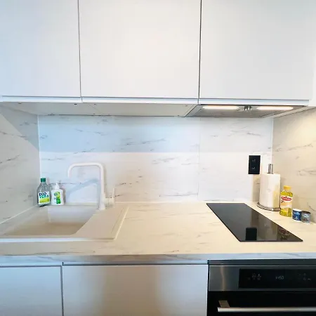 Apartment Riverview In Historical Heart Of