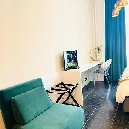 Apartment Riverview In Historical Heart Of Antwerp